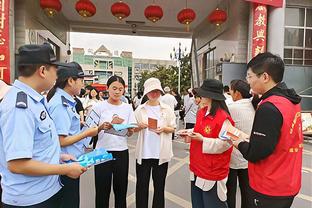 让位？坎帕纳上赛季联赛26场参与13球，苏亚雷斯33场参与28球